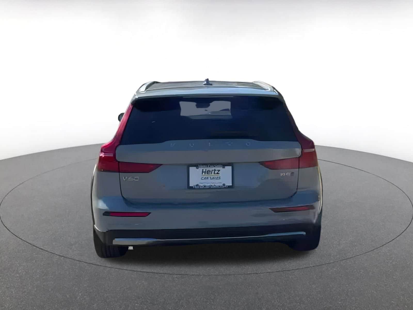 Thumbnail: 2025 Volvo S60 - 11