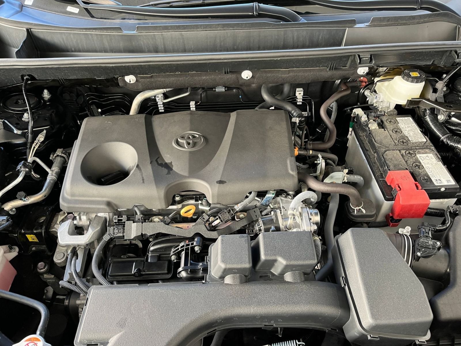 Thumbnail: 2025 Toyota RAV4 - 32