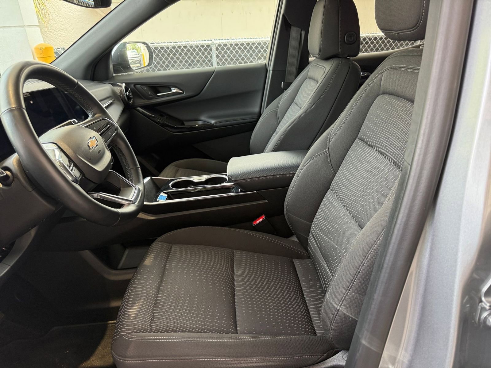 Thumbnail: 2025 Chevrolet Equinox - 27