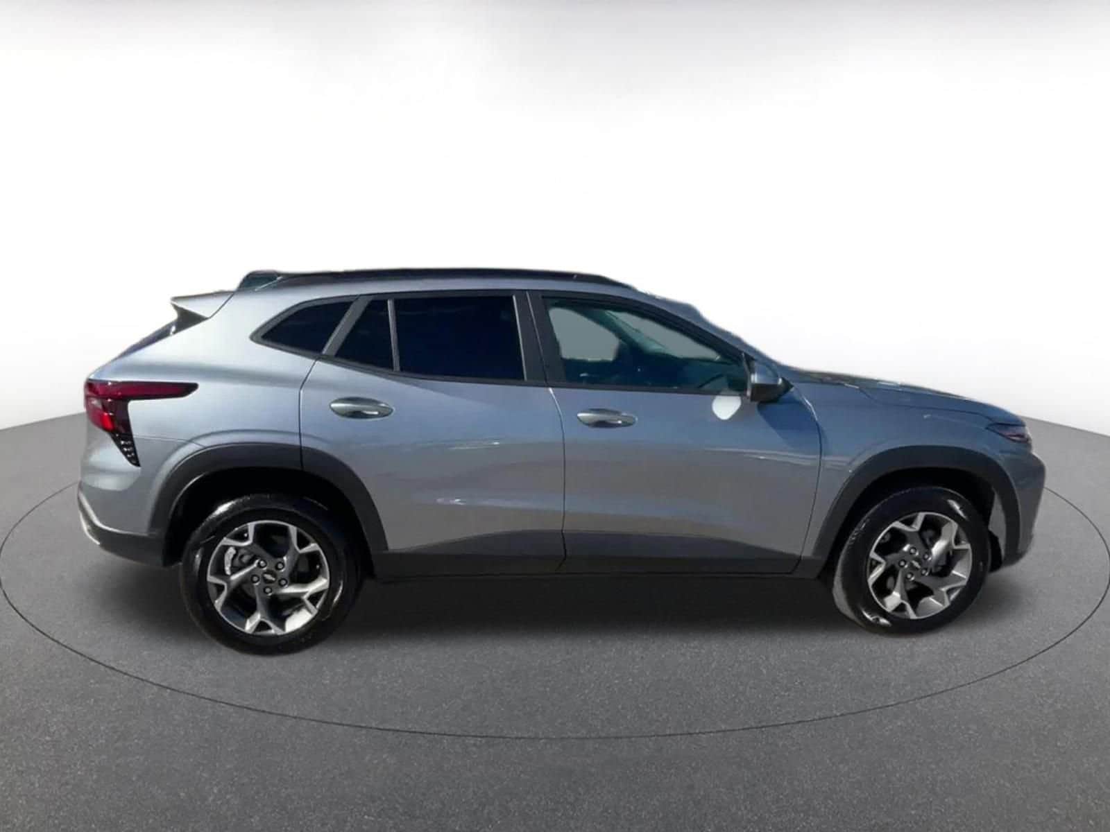 Thumbnail: 2025 Chevrolet Trax - 16