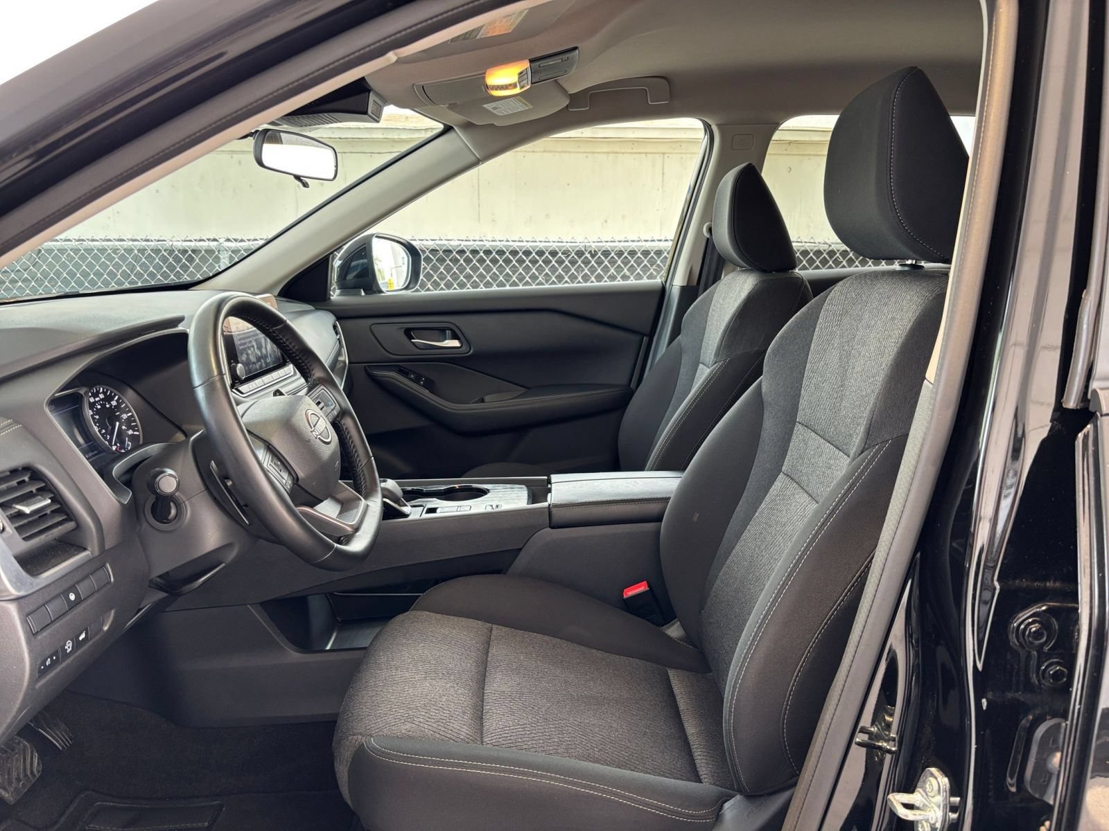 Thumbnail: 2025 Nissan Rogue - 28