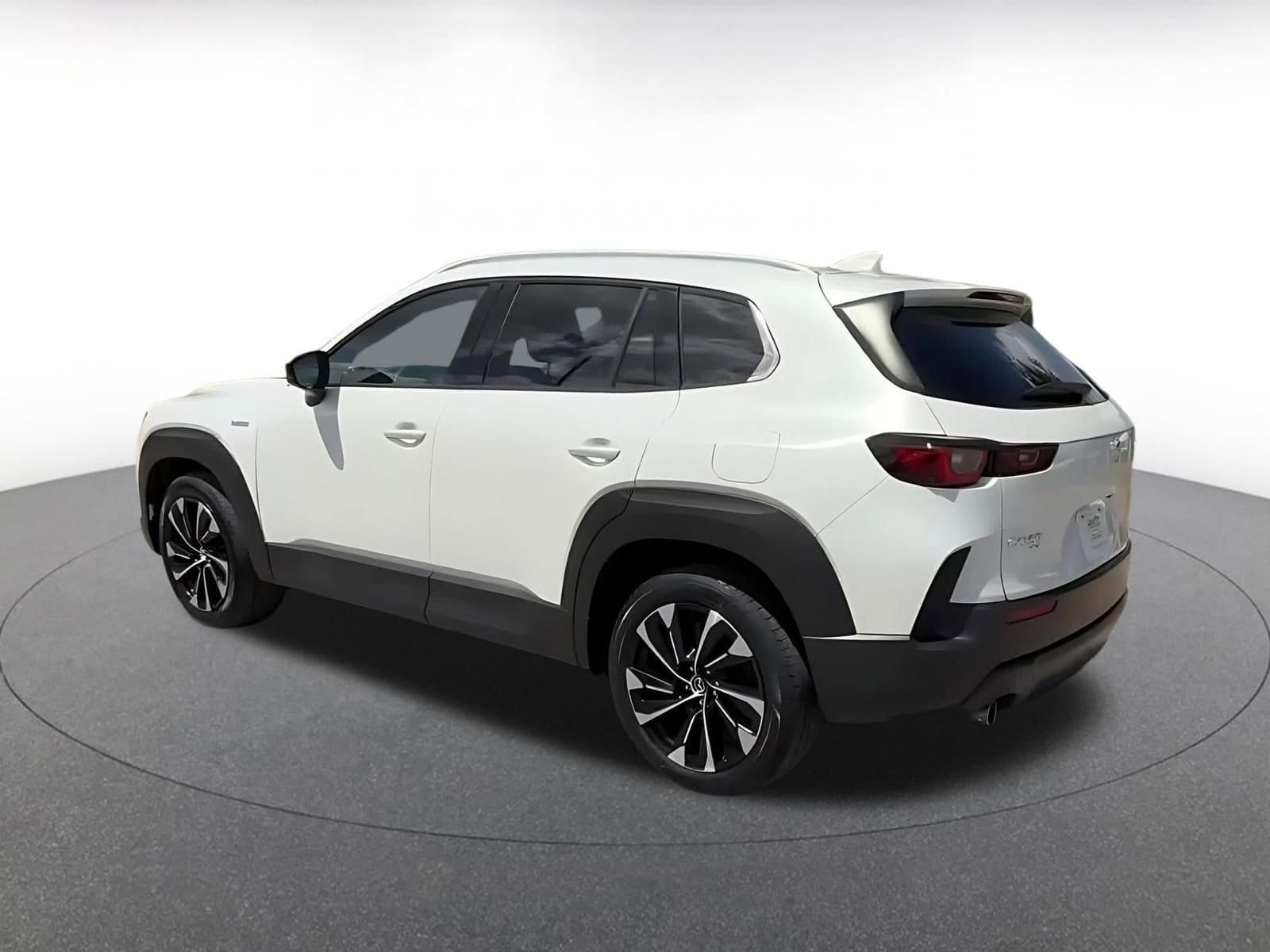 Thumbnail: 2025 Mazda CX-50 - 10