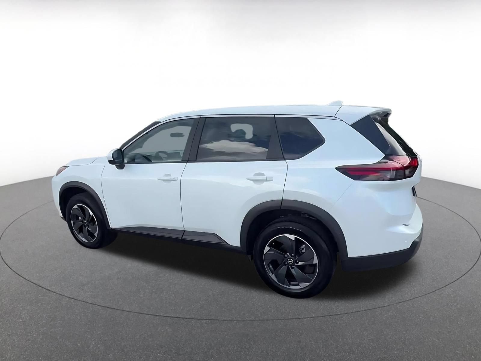 Thumbnail: 2025 Nissan Rogue - 10