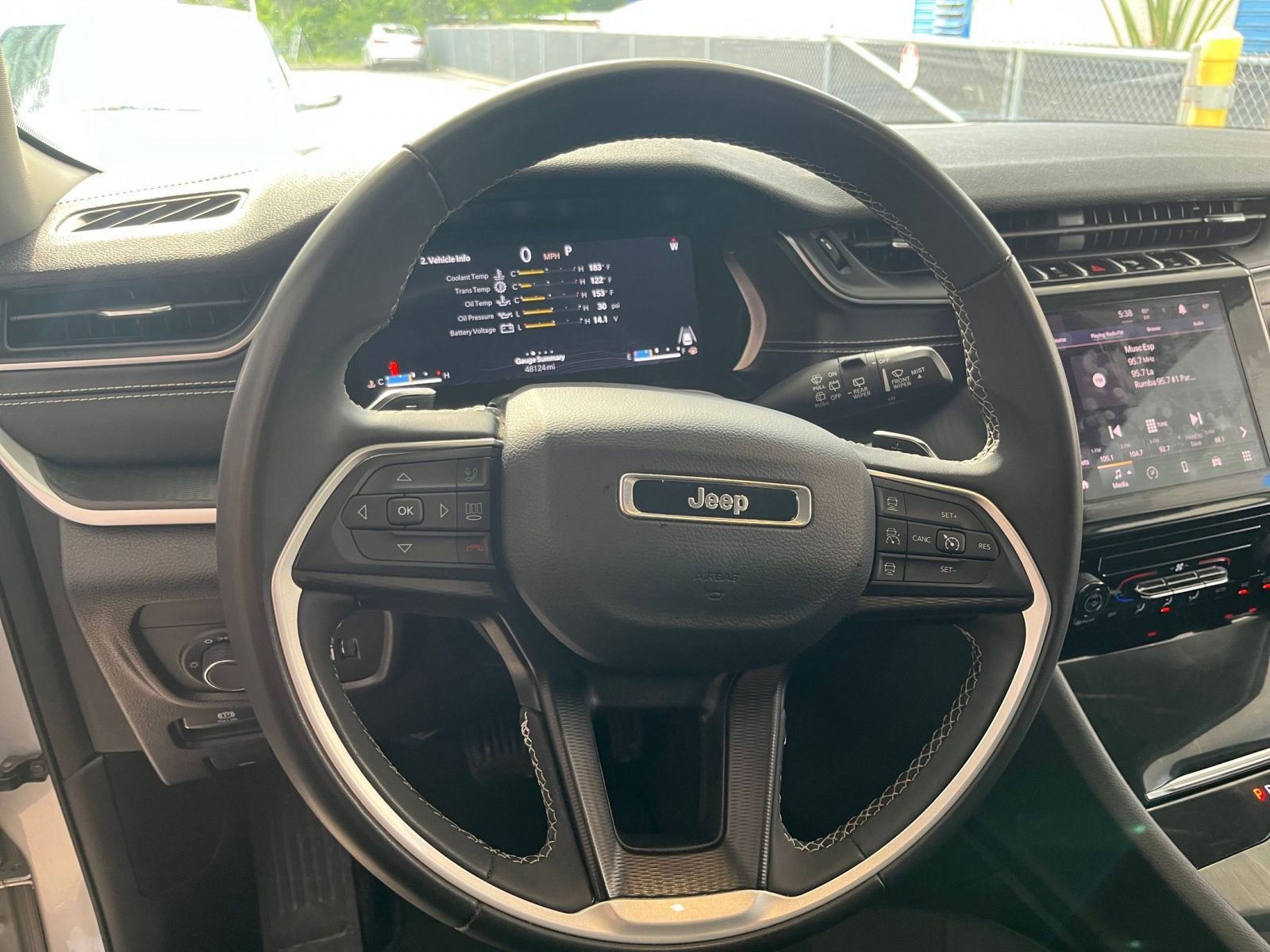 Thumbnail: 2023 Jeep Grand Cherokee - 28