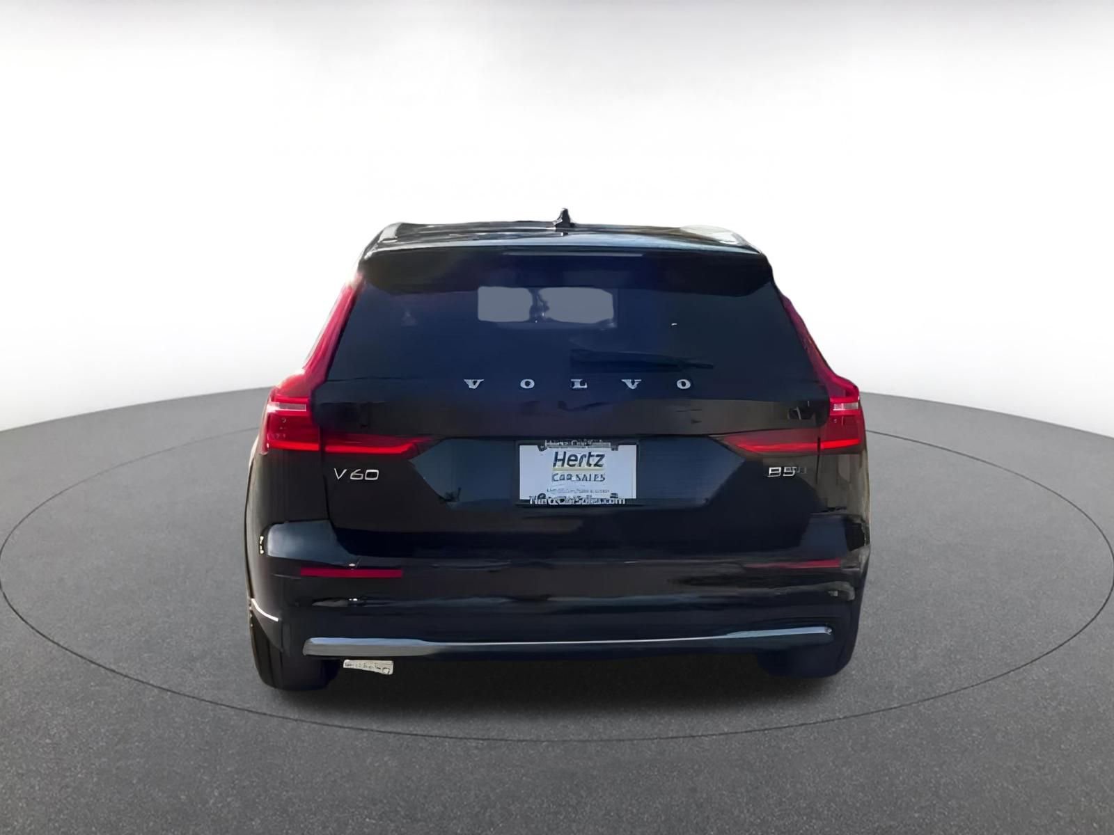 Thumbnail: 2025 Volvo S60 - 11