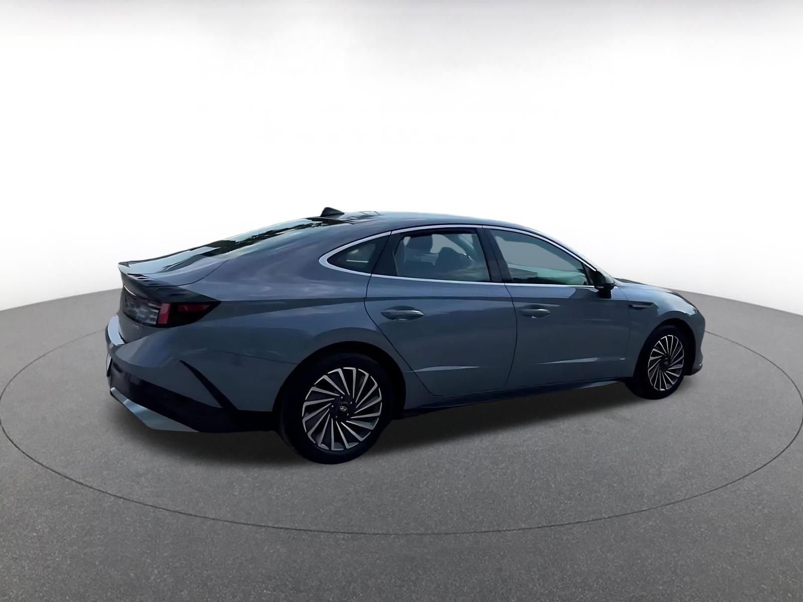 Thumbnail: 2025 Hyundai Sonata - 14