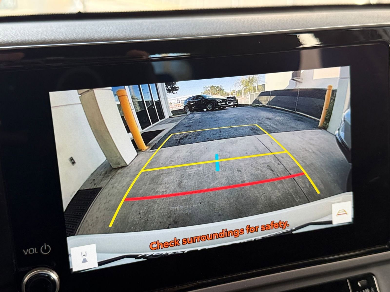 Thumbnail: 2025 Toyota Camry - 17