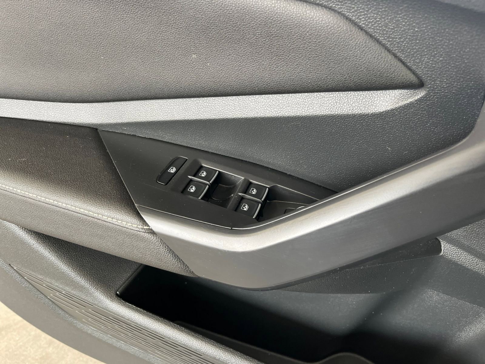 Thumbnail: 2025 Volkswagen Jetta - 18