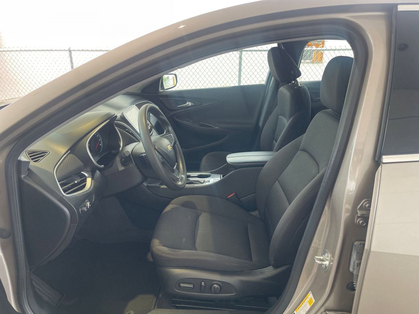 2024 Chevrolet Malibu LT 27