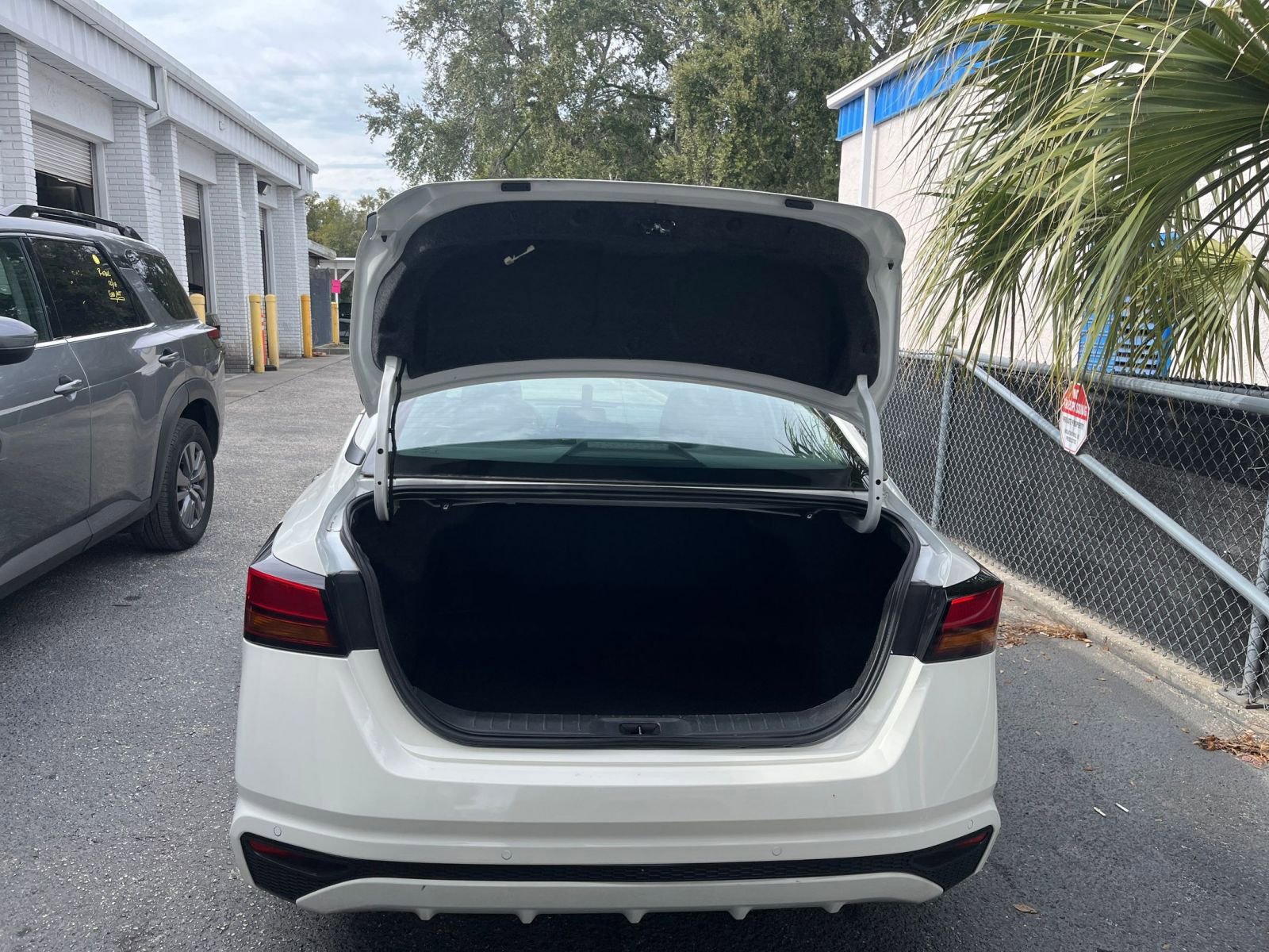 Thumbnail: 2025 Nissan Altima - 31