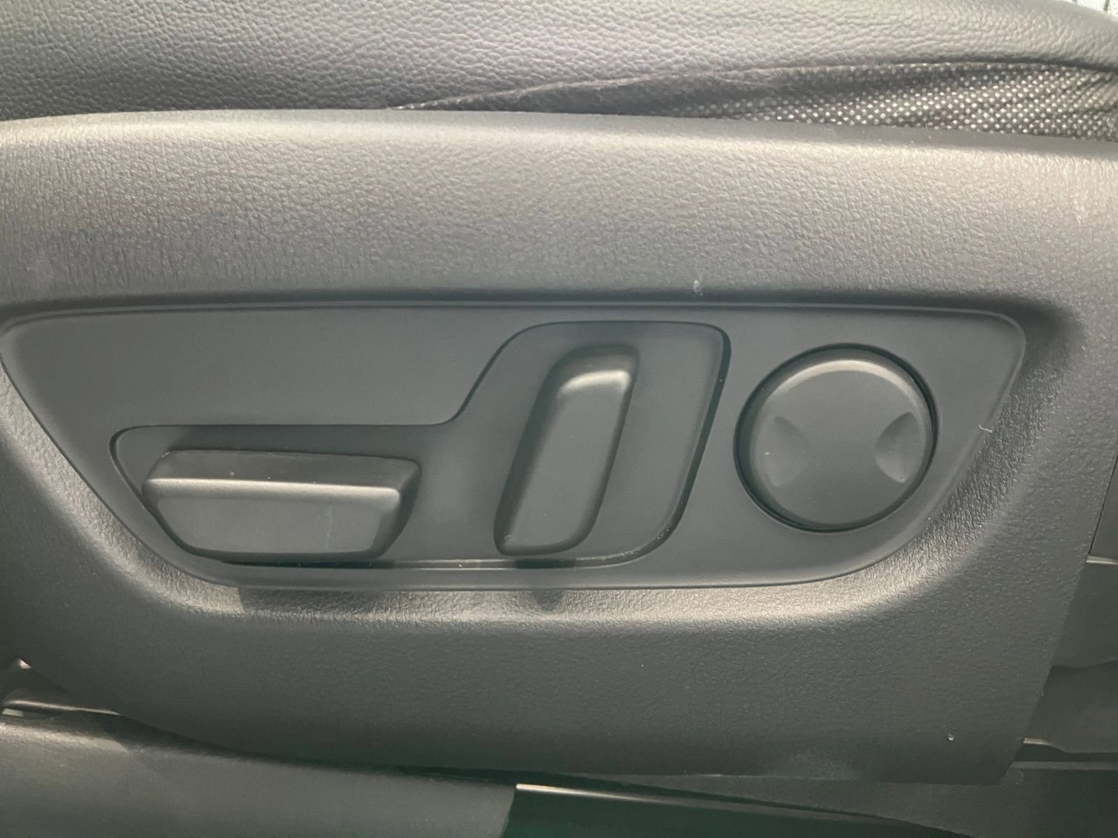 Thumbnail: 2025 Mazda CX-70 - 23