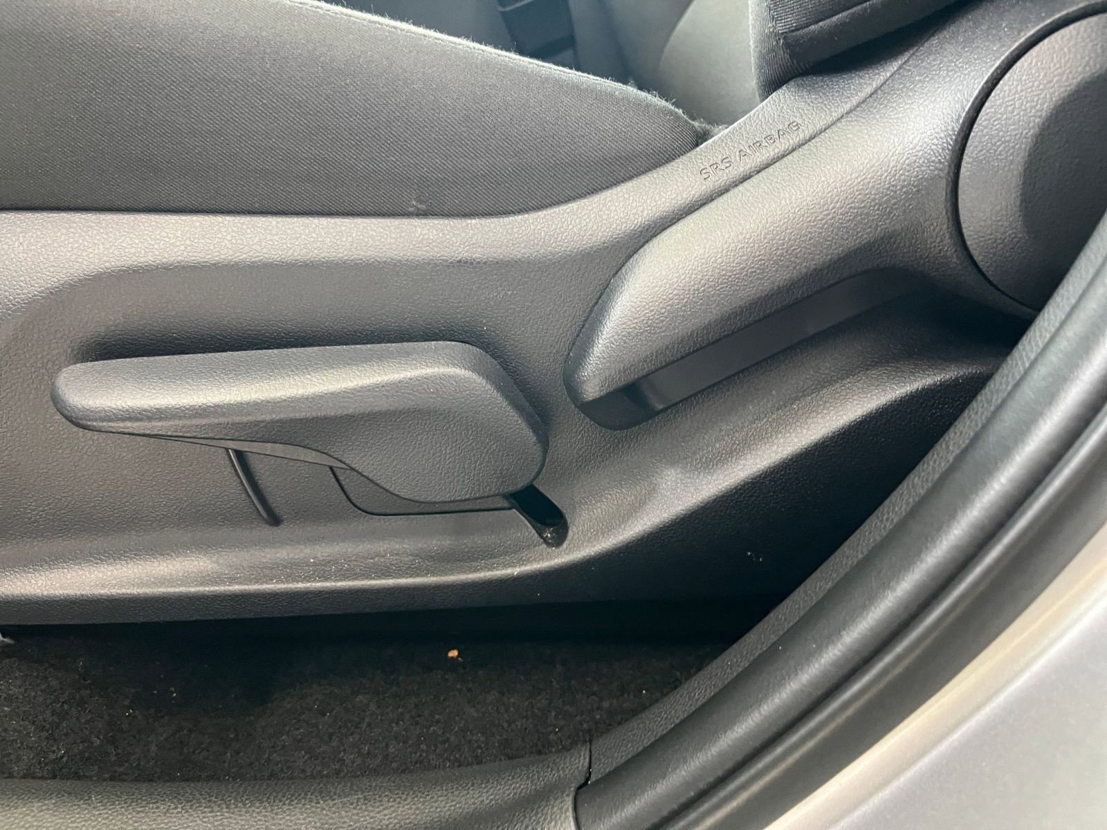 Thumbnail: 2025 Toyota RAV4 - 34