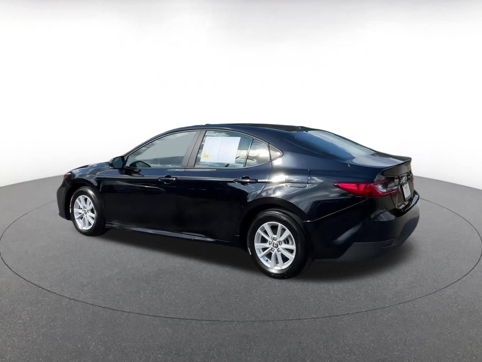 Thumbnail: 2025 Toyota Camry - 9