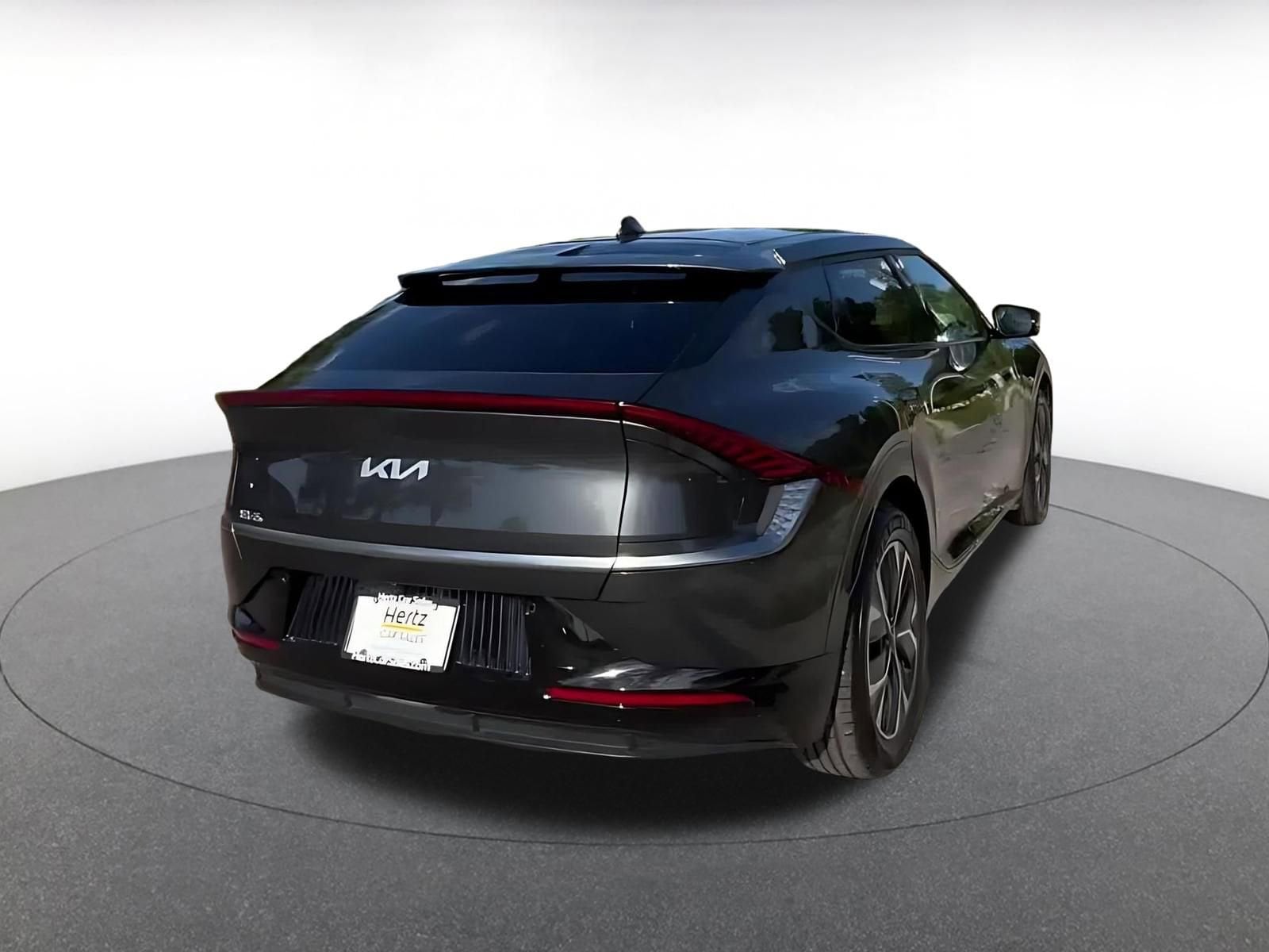 Thumbnail: 2023 Kia EV6 - 15