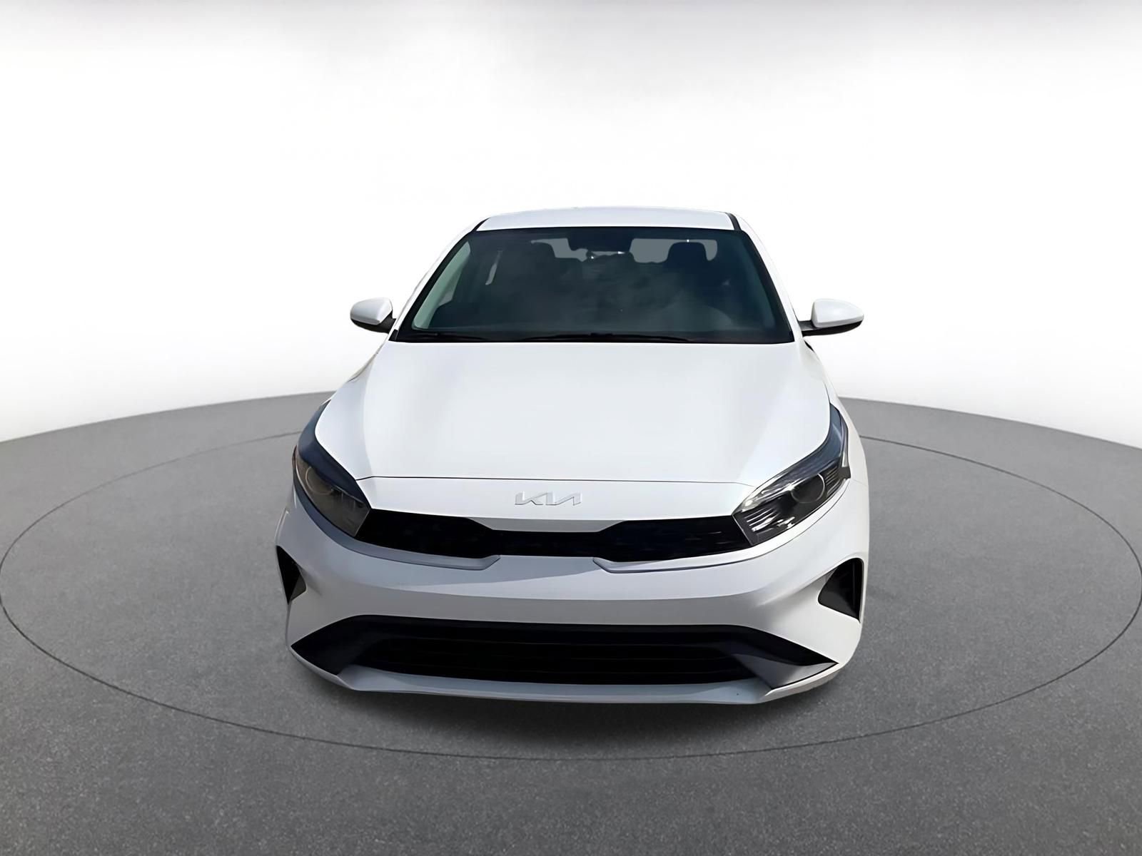 Thumbnail: 2024 Kia Forte - 4