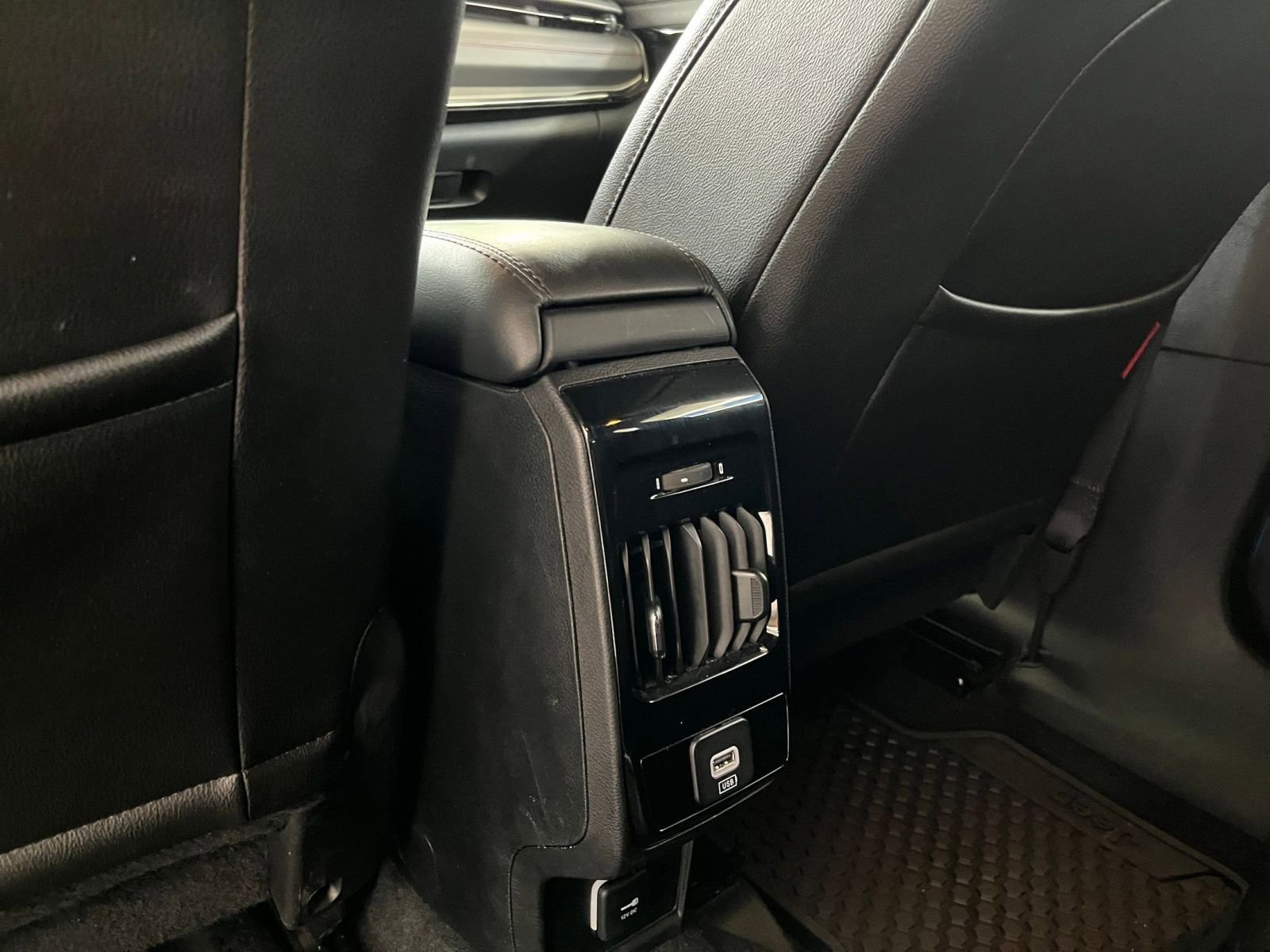 Thumbnail: 2025 Jeep Compass - 24