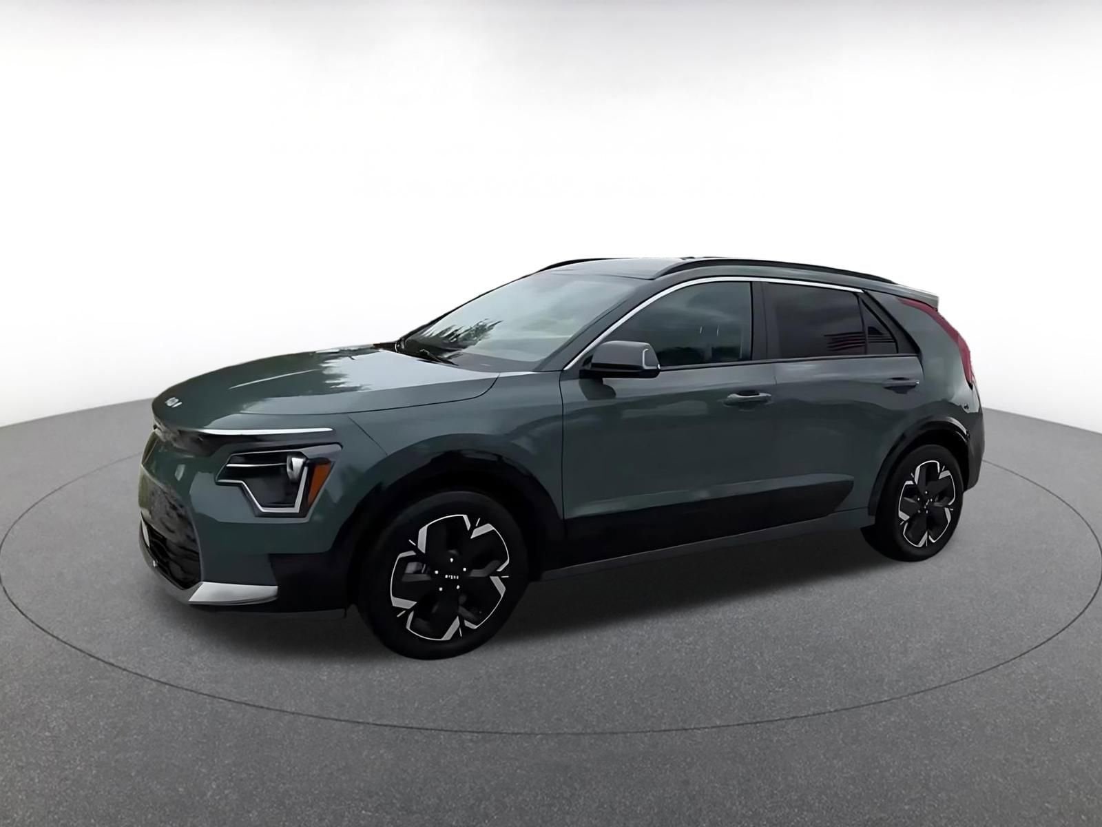 Thumbnail: 2024 Kia Niro - 8