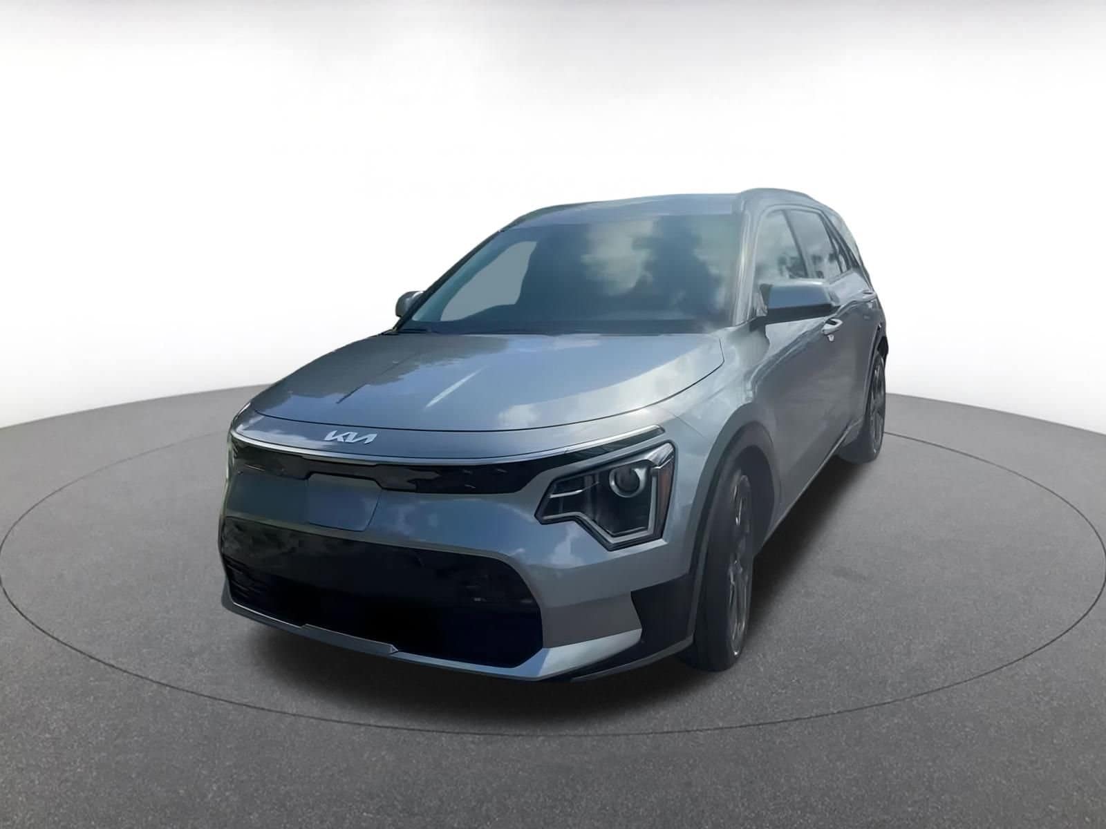Thumbnail: 2023 Kia Niro - 6