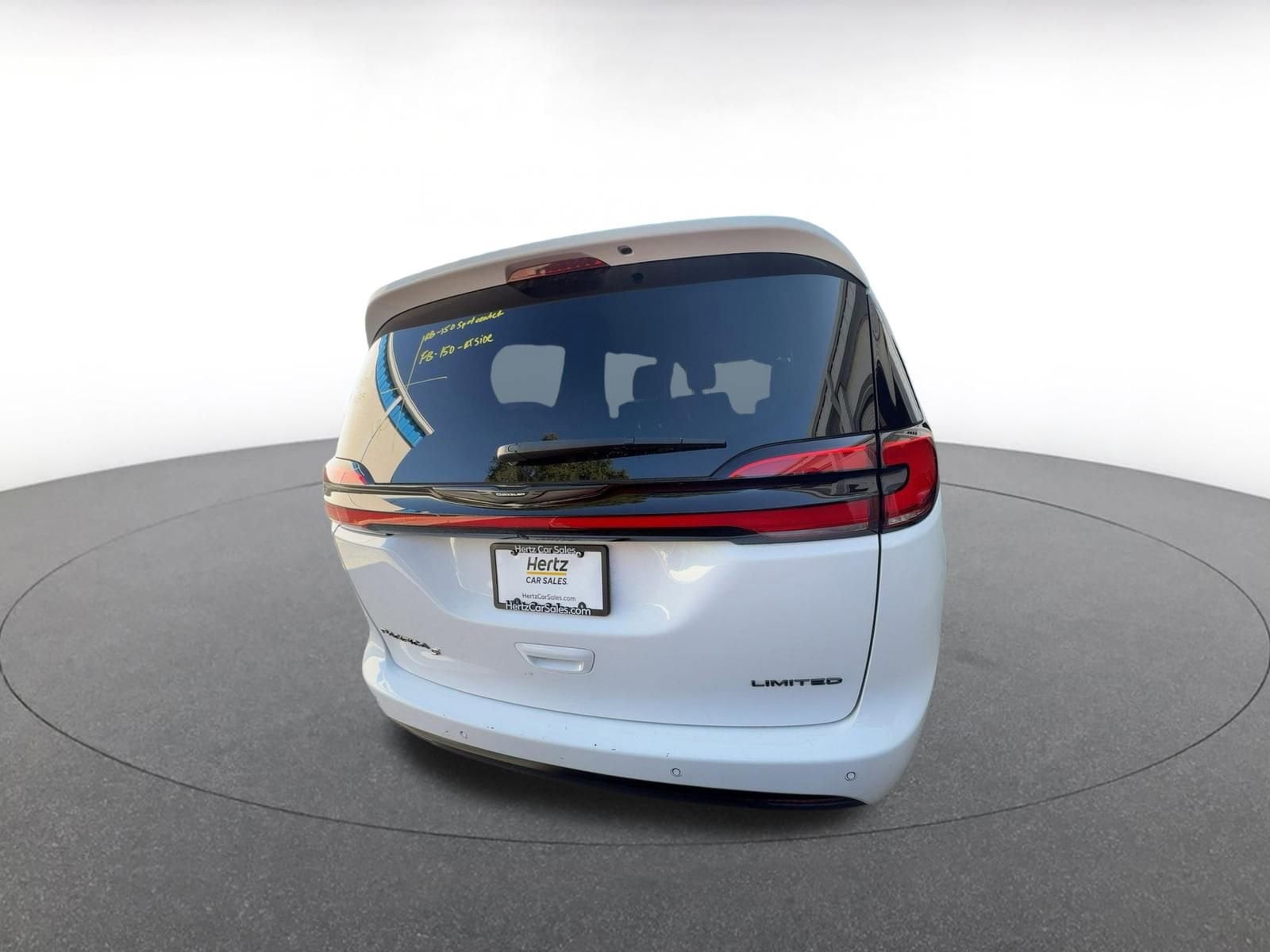 Thumbnail: 2025 Chrysler Pacifica - 7