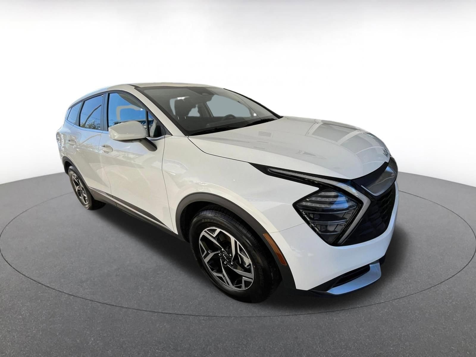 Thumbnail: 2025 Kia Sportage - 1