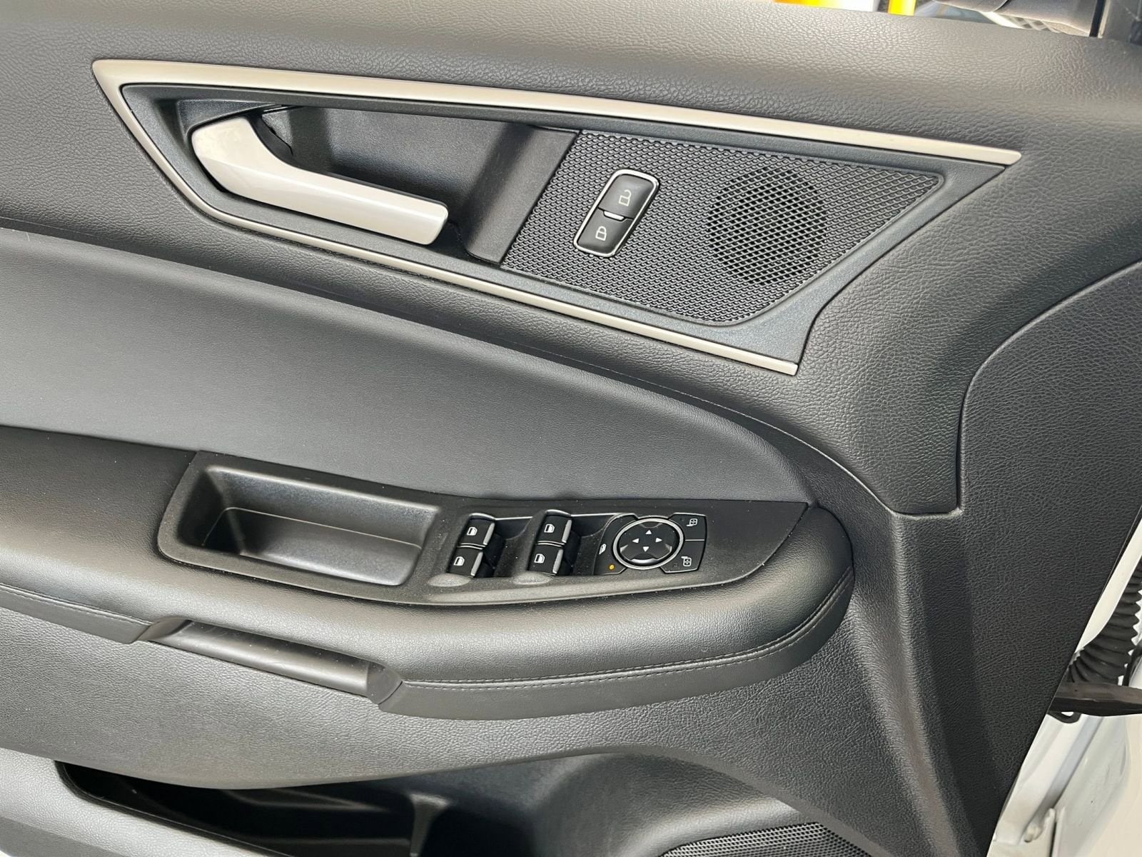 Thumbnail: 2024 Ford Edge - 20
