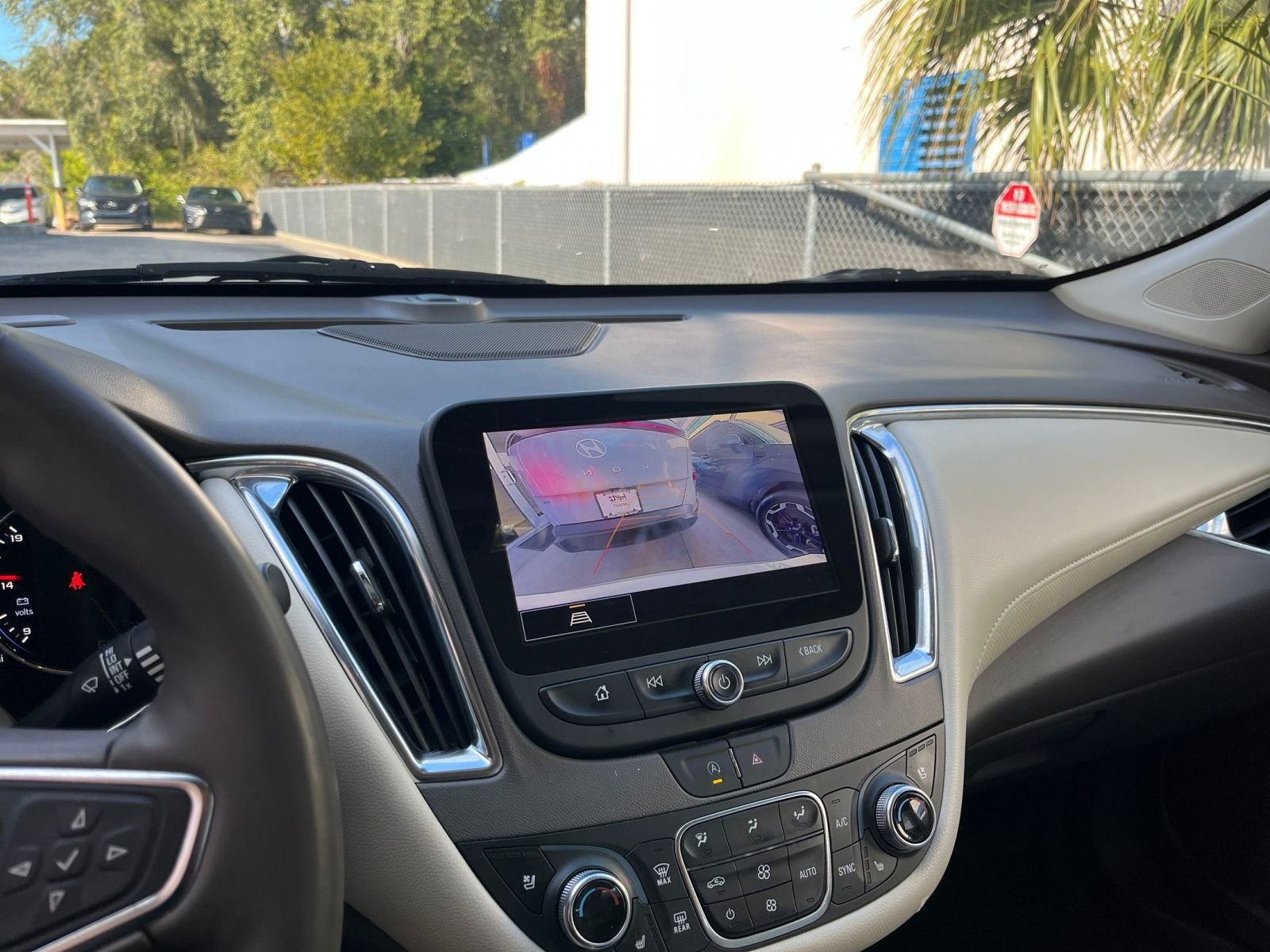 Thumbnail: 2024 Chevrolet Malibu - 17