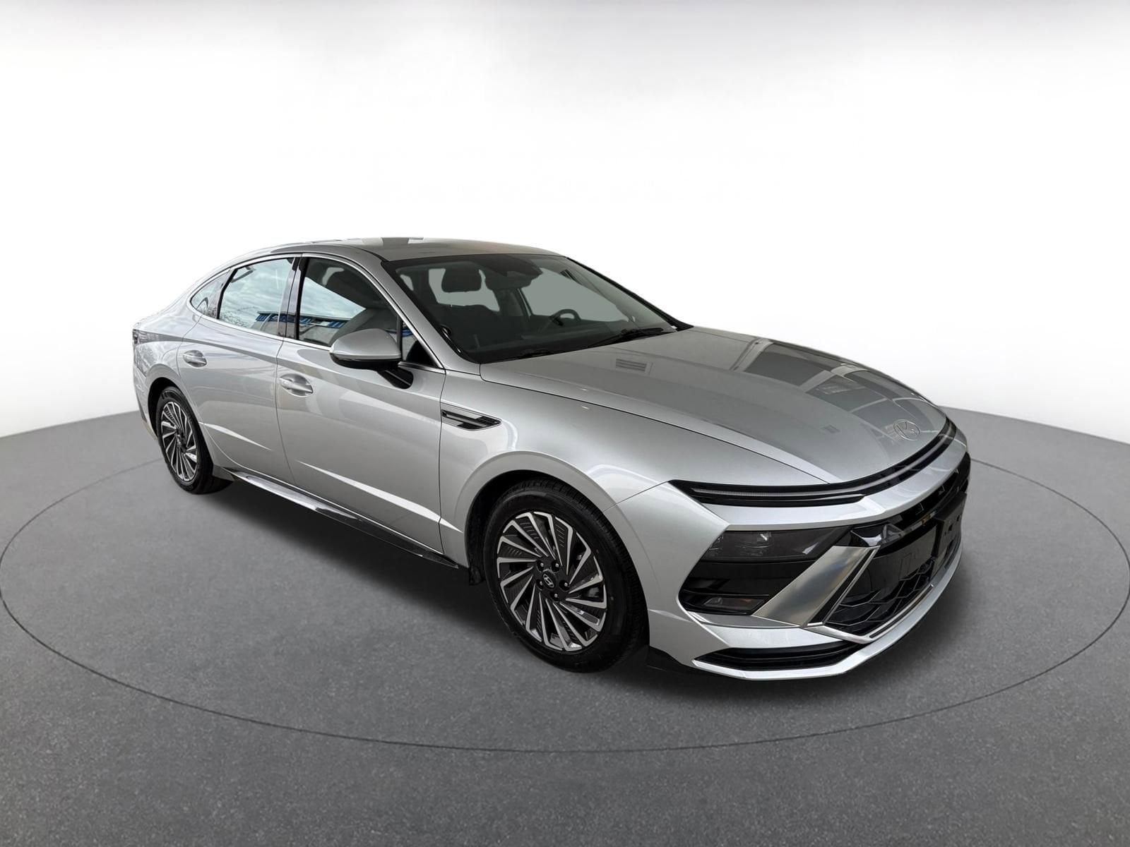 Thumbnail: 2025 Hyundai Sonata - 1