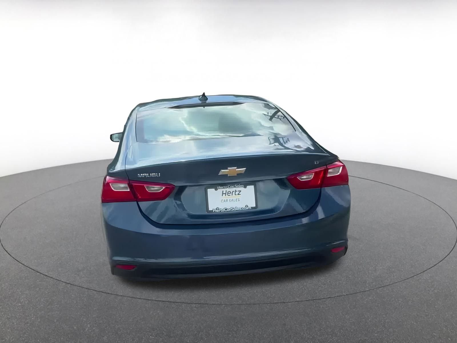 Thumbnail: 2024 Chevrolet Malibu - 12
