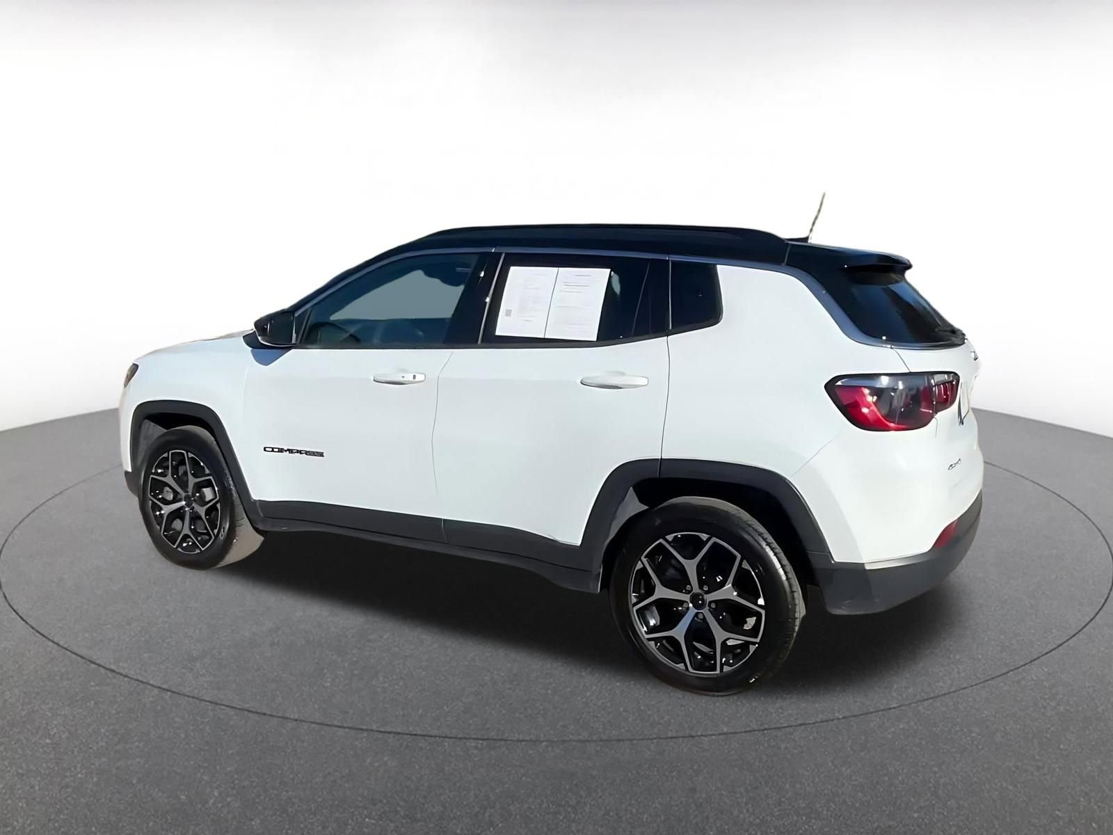 Thumbnail: 2025 Jeep Compass - 10
