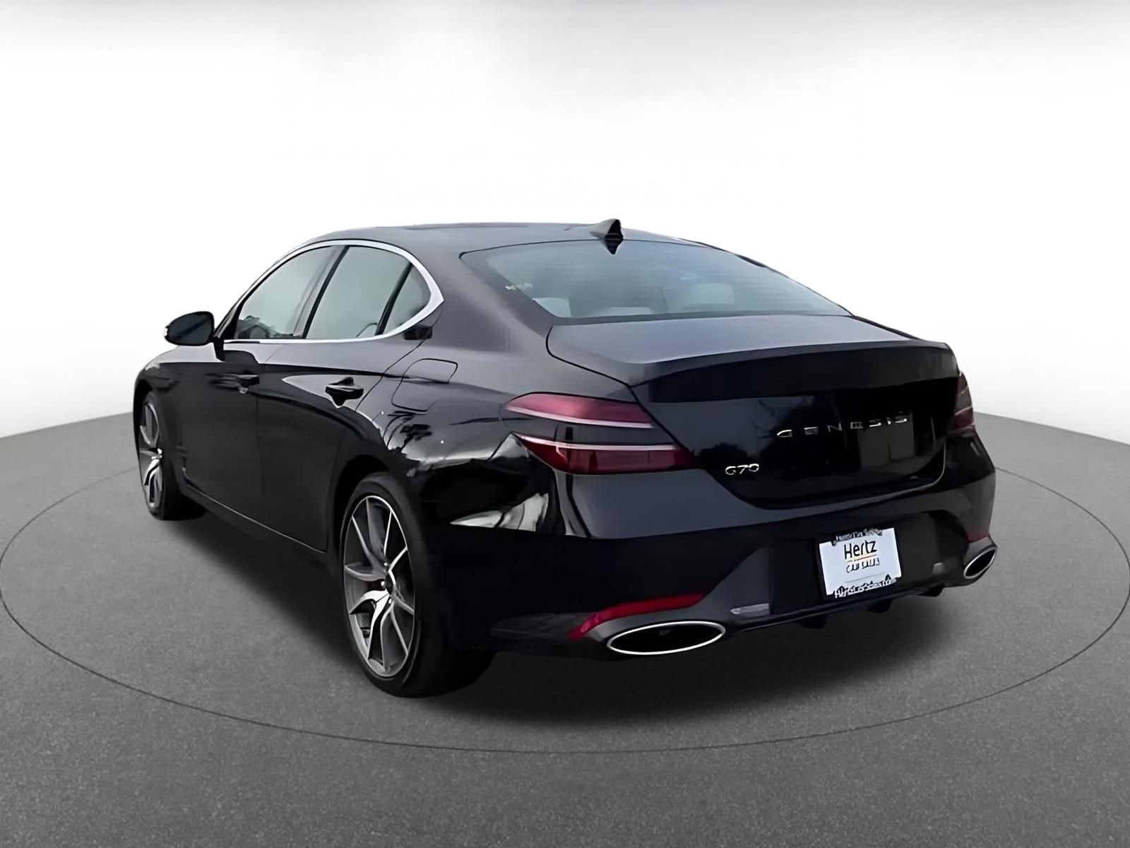 Thumbnail: 2025 Genesis G70 - 10