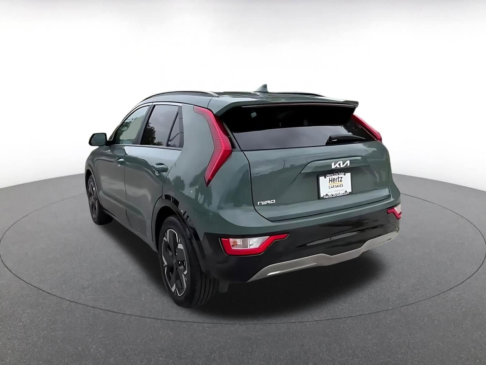 Thumbnail: 2024 Kia Niro - 11