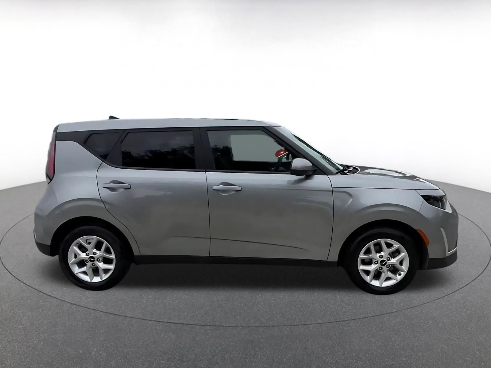 Thumbnail: 2025 Kia Soul - 16