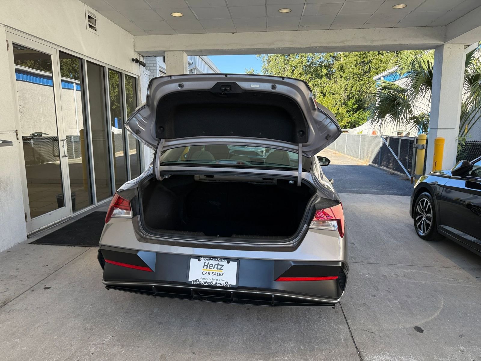 Thumbnail: 2025 Hyundai Elantra - 31