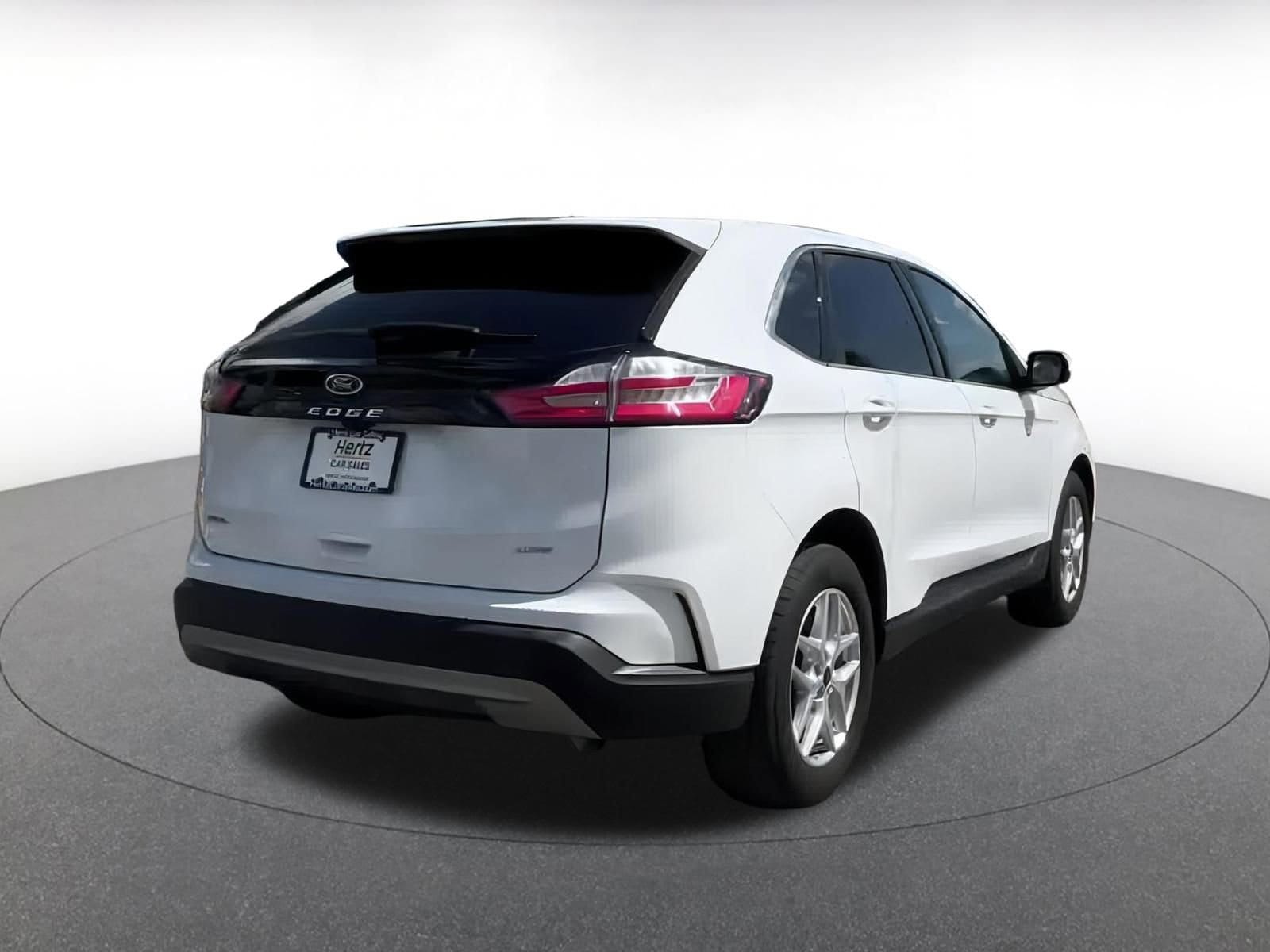 Thumbnail: 2024 Ford Edge - 12