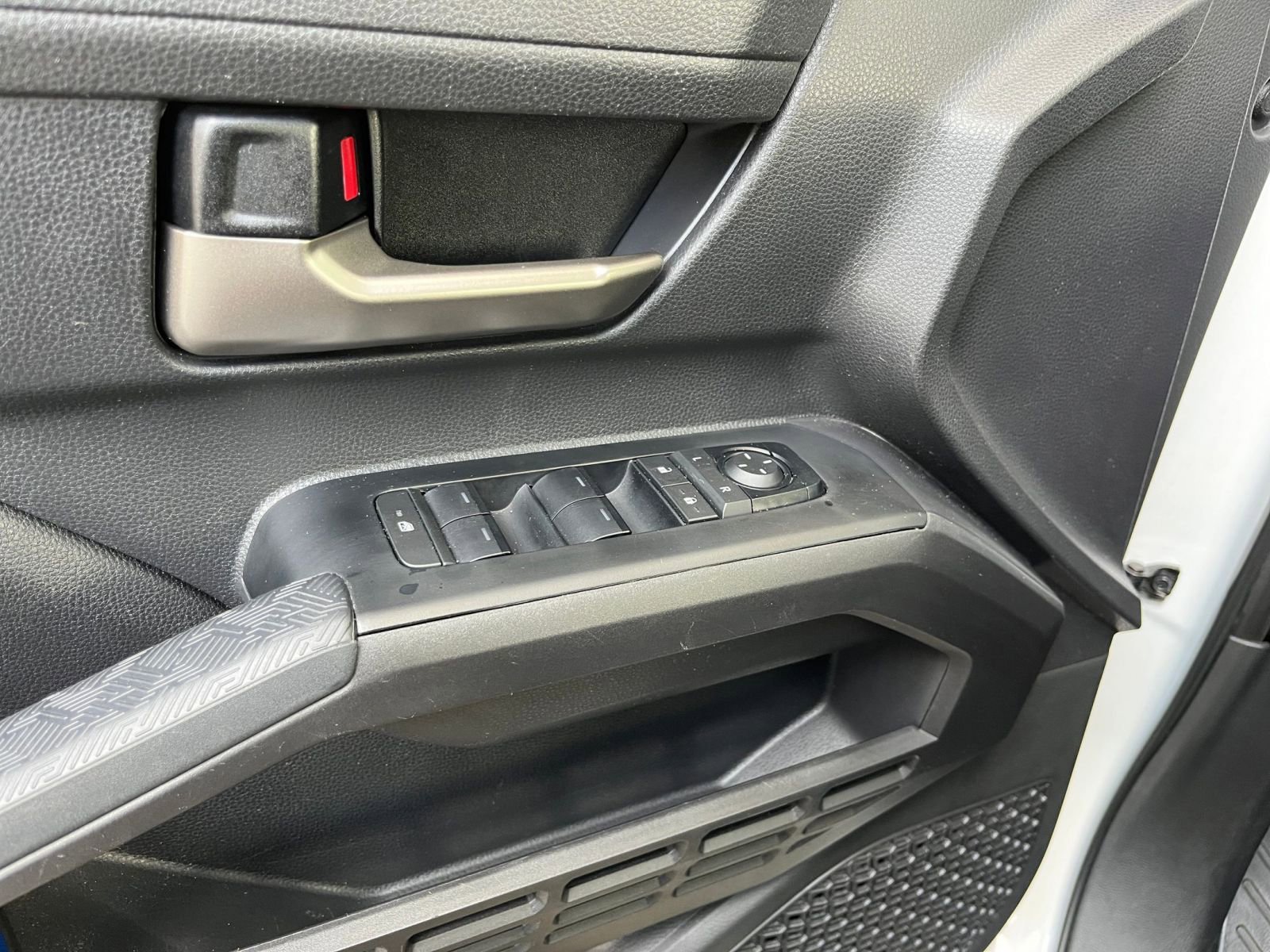 Thumbnail: 2025 Toyota Tacoma - 18