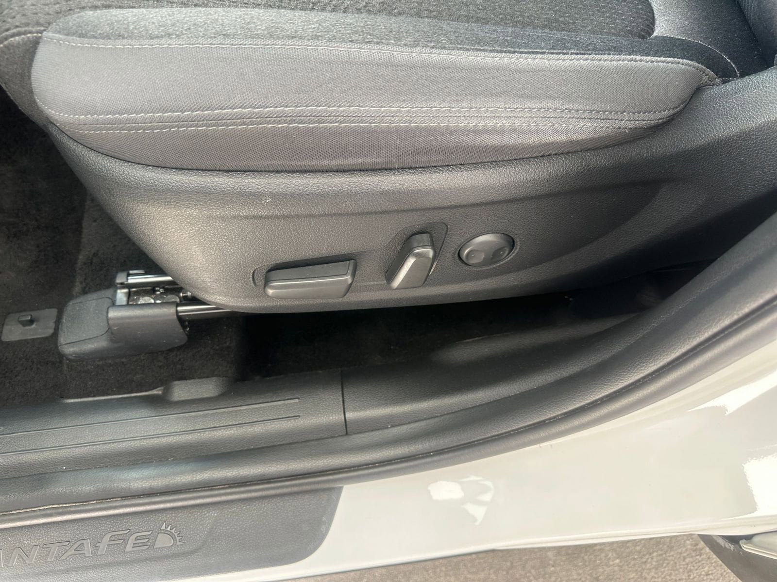 Thumbnail: 2023 Hyundai Santa Fe - 23