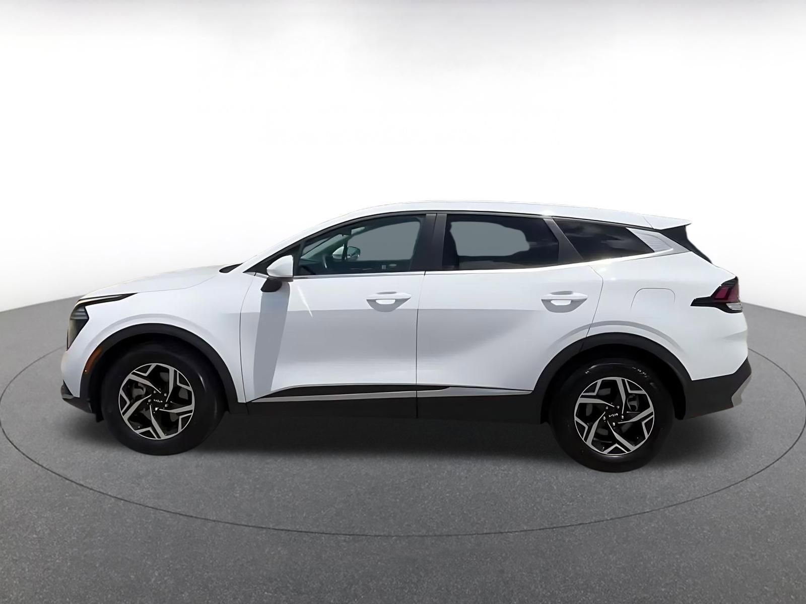 Thumbnail: 2025 Kia Sportage - 9