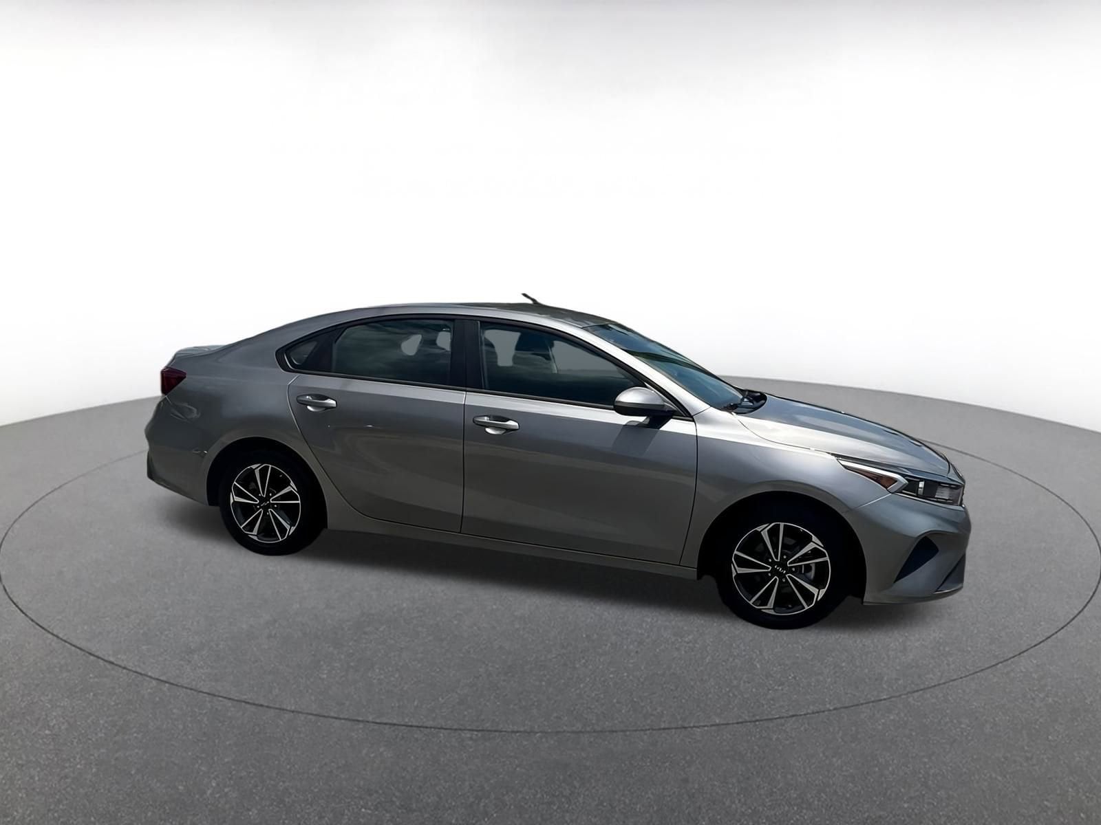 Thumbnail: 2024 Kia Forte - 1