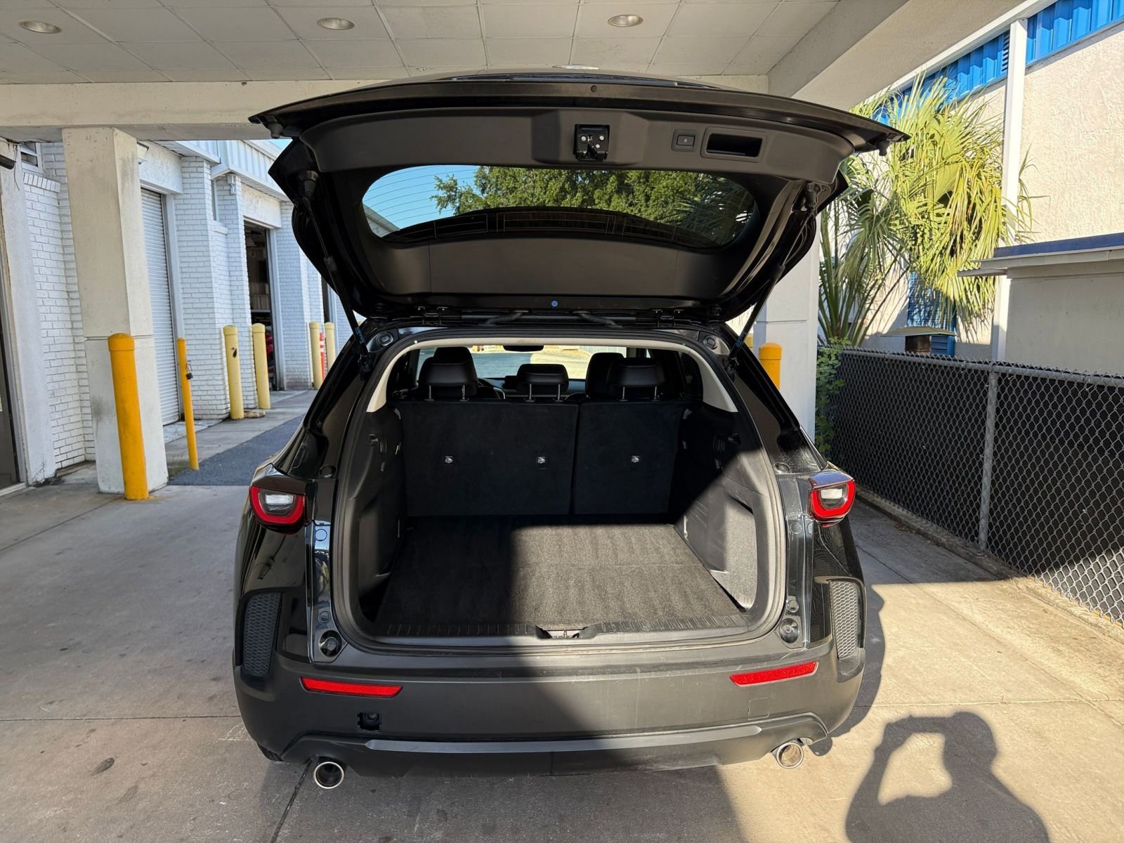 Thumbnail: 2025 Mazda CX-50 - 31