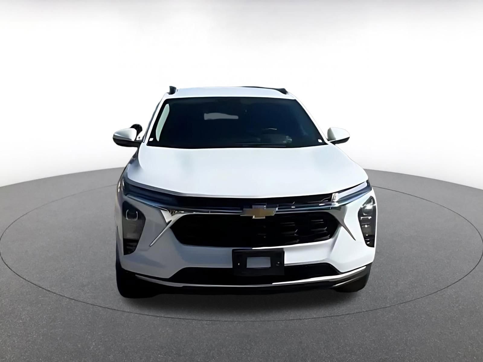 Thumbnail: 2025 Chevrolet Trax - 4