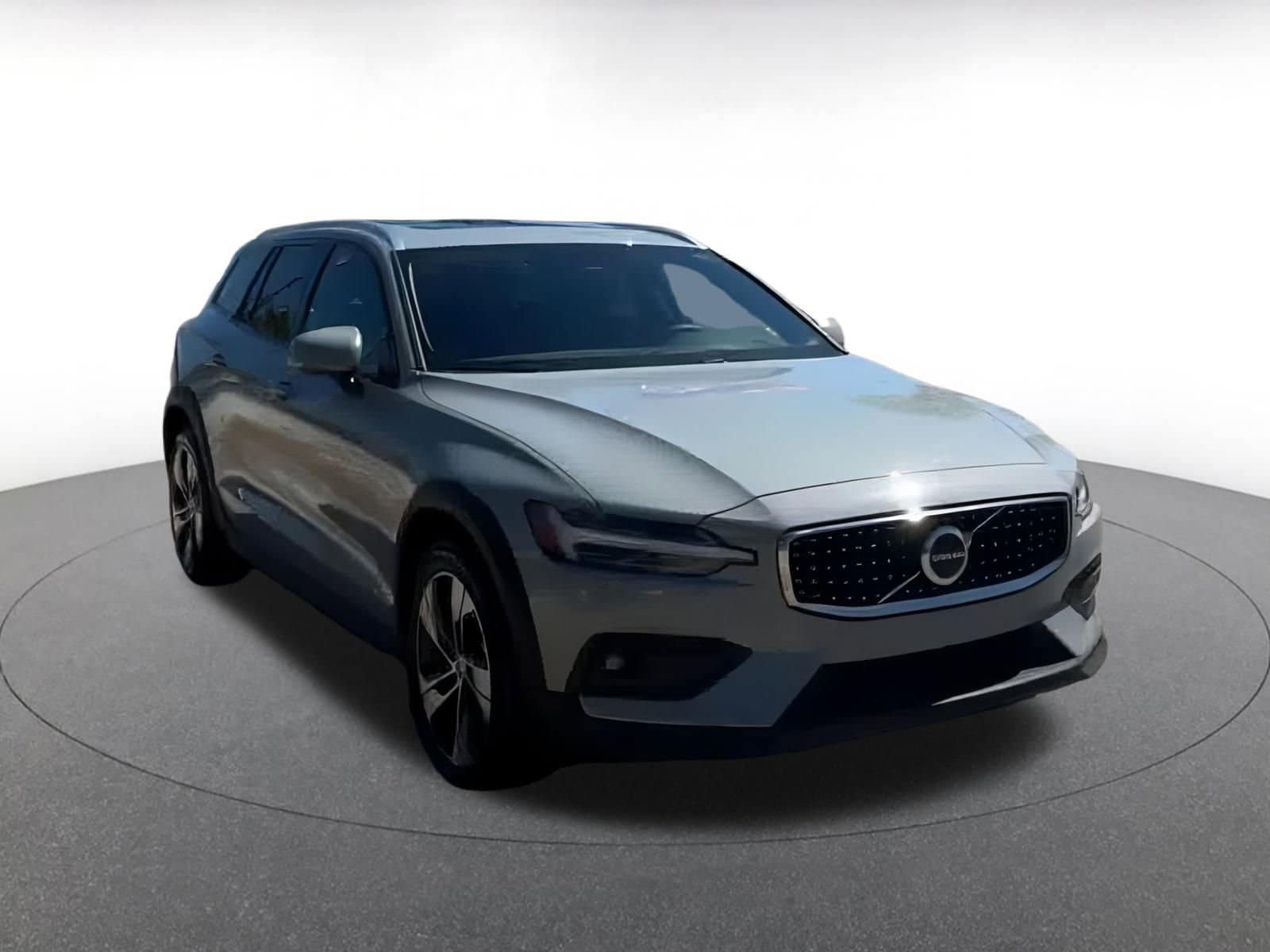 Thumbnail: 2025 Volvo S60 - 3