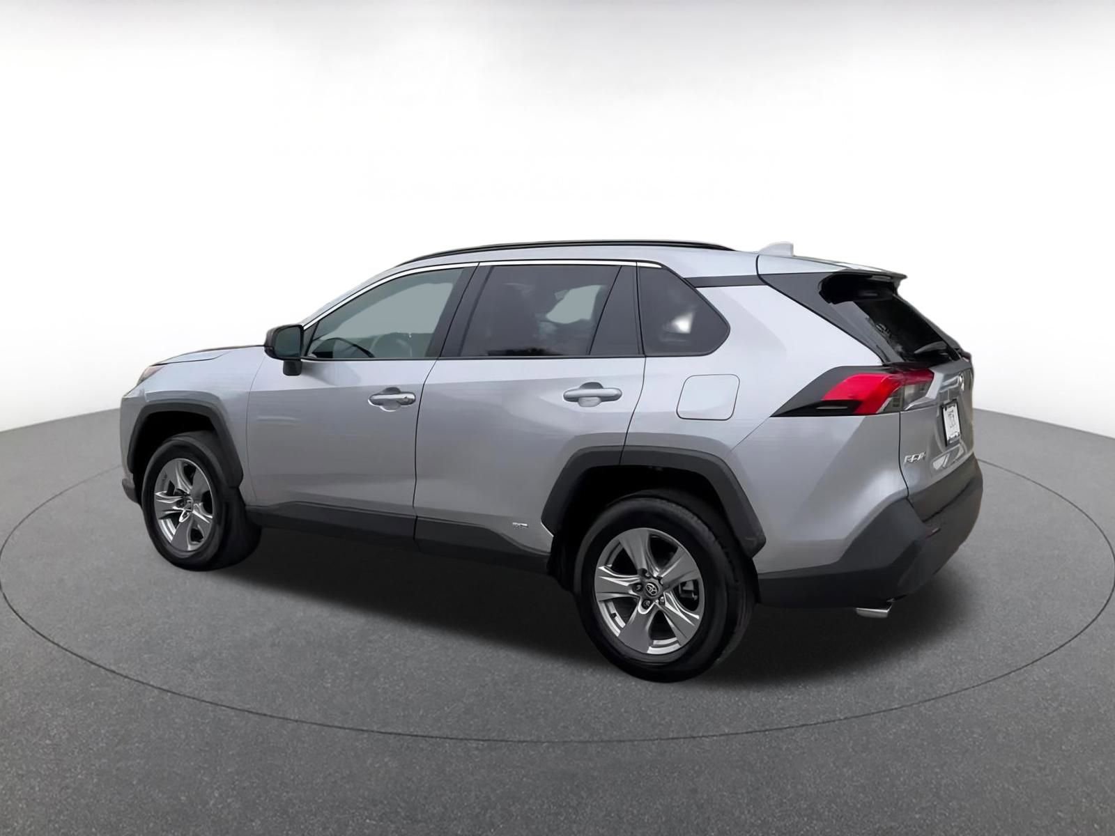 Thumbnail: 2025 Toyota RAV4 - 20