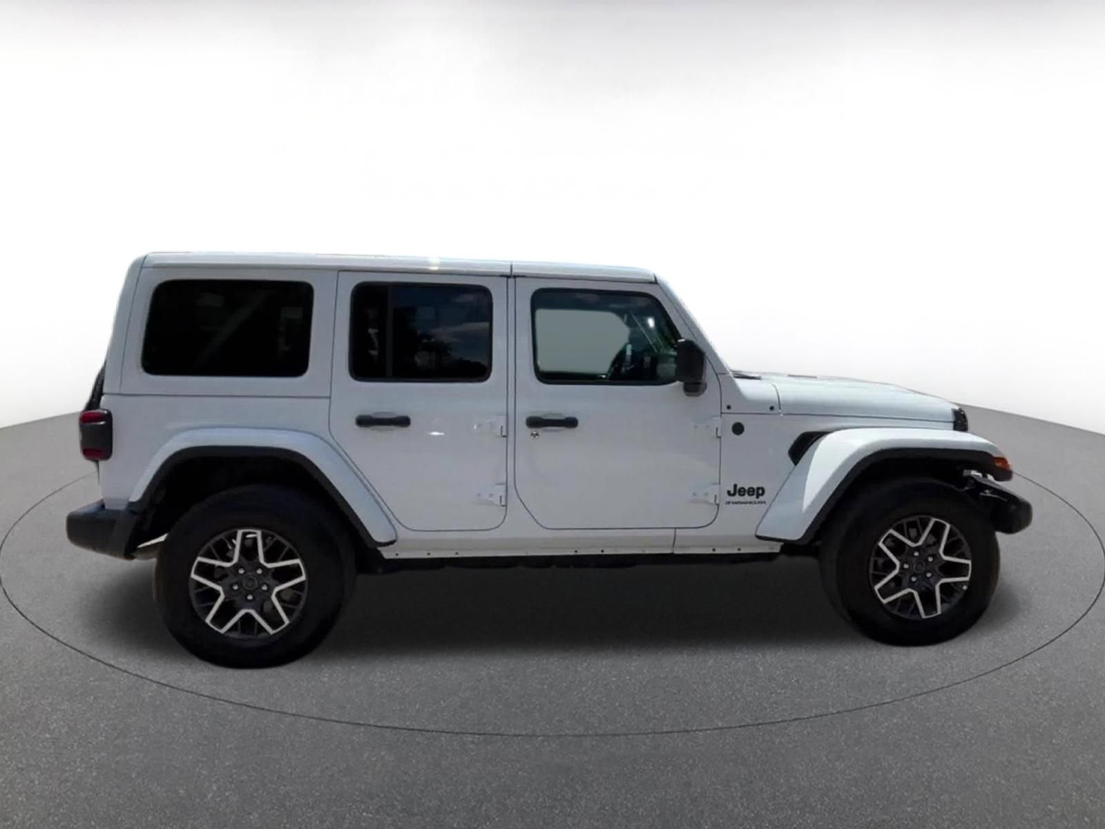 Thumbnail: 2025 Jeep Wrangler - 16