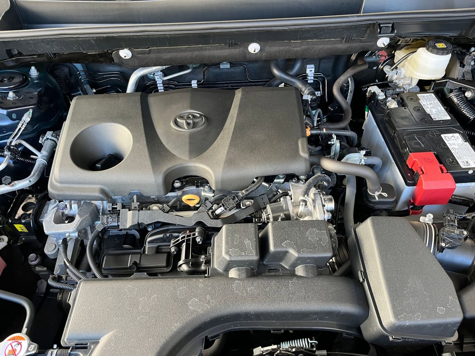 Thumbnail: 2025 Toyota RAV4 - 32