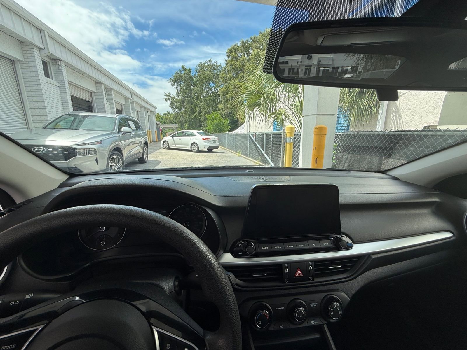 Thumbnail: 2024 Kia Forte - 33