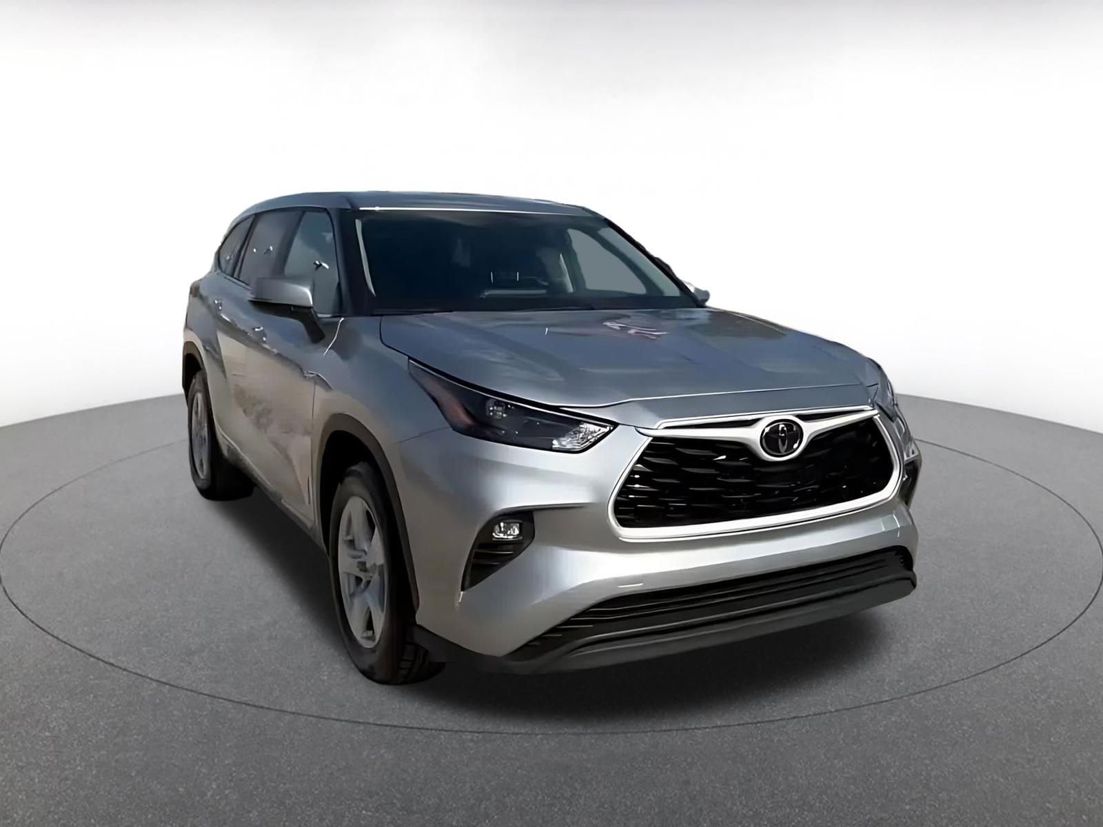 Thumbnail: 2025 Toyota Highlander - 3