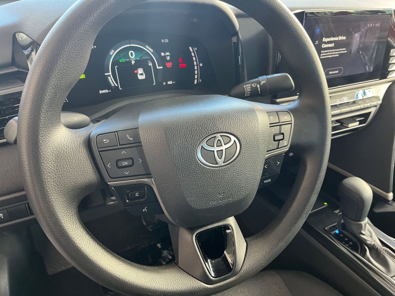 Thumbnail: 2025 Toyota Camry - 28