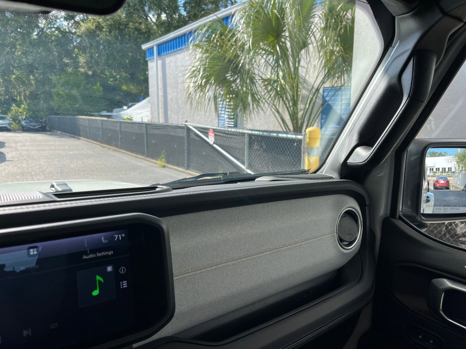 Thumbnail: 2025 Jeep Wrangler - 35