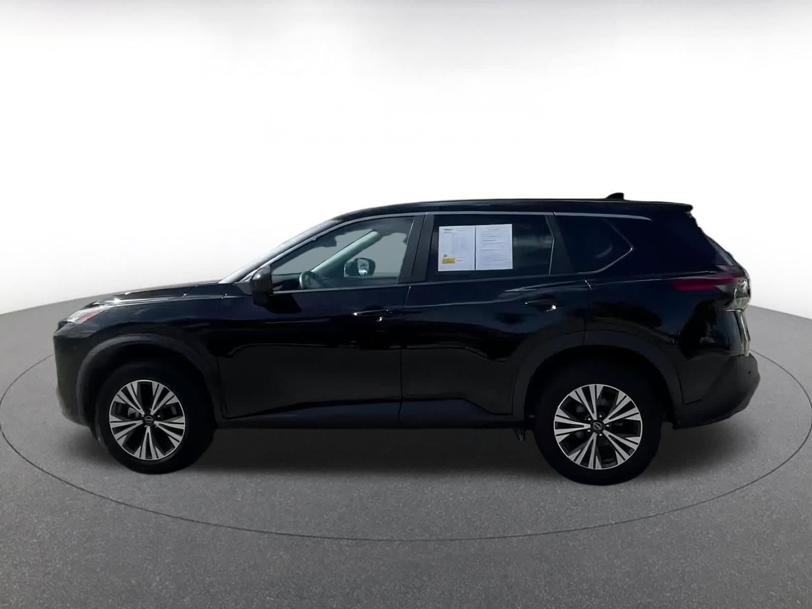 2023 Nissan Rogue SV 6