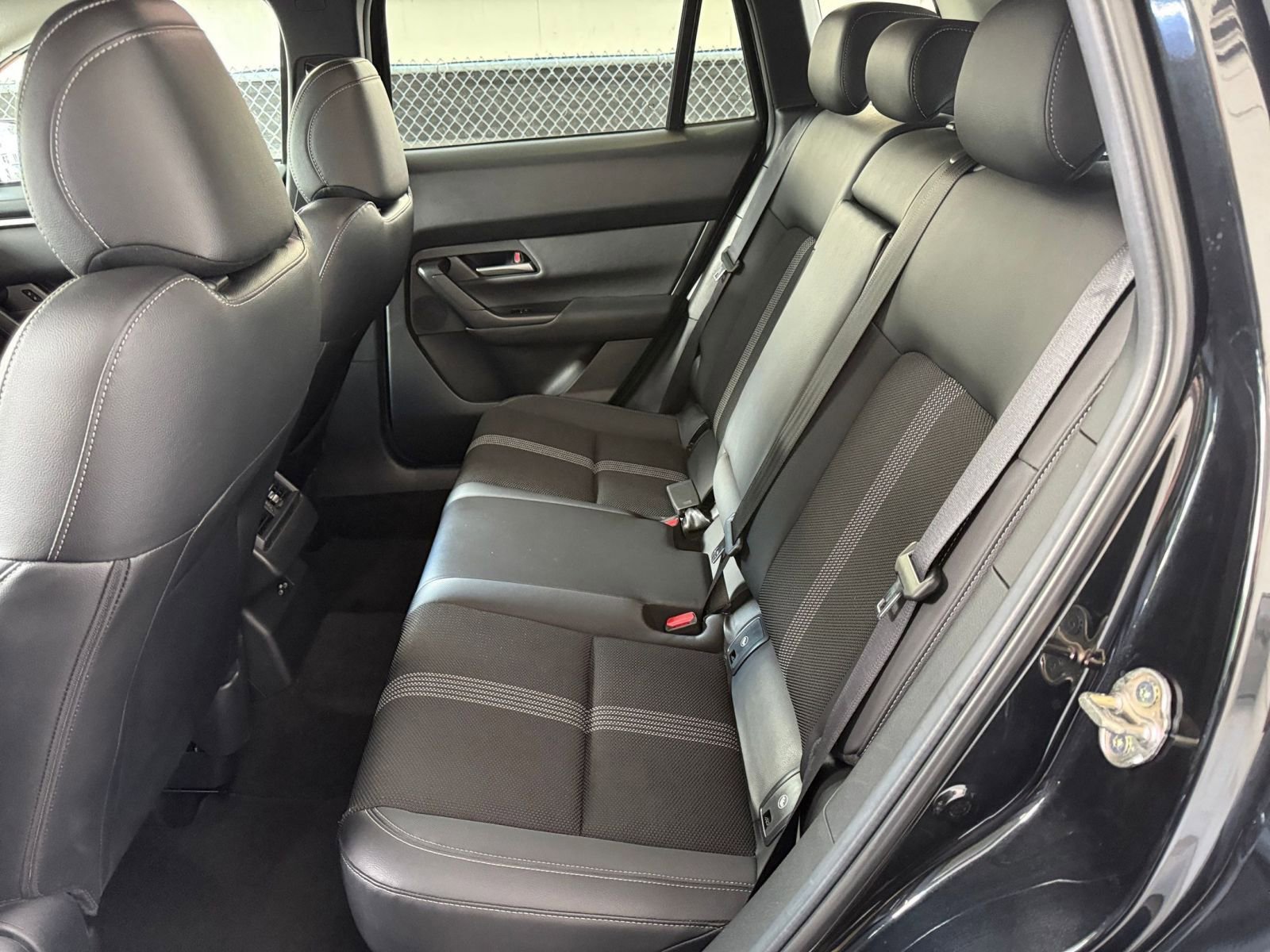 Thumbnail: 2025 Mazda CX-50 - 25